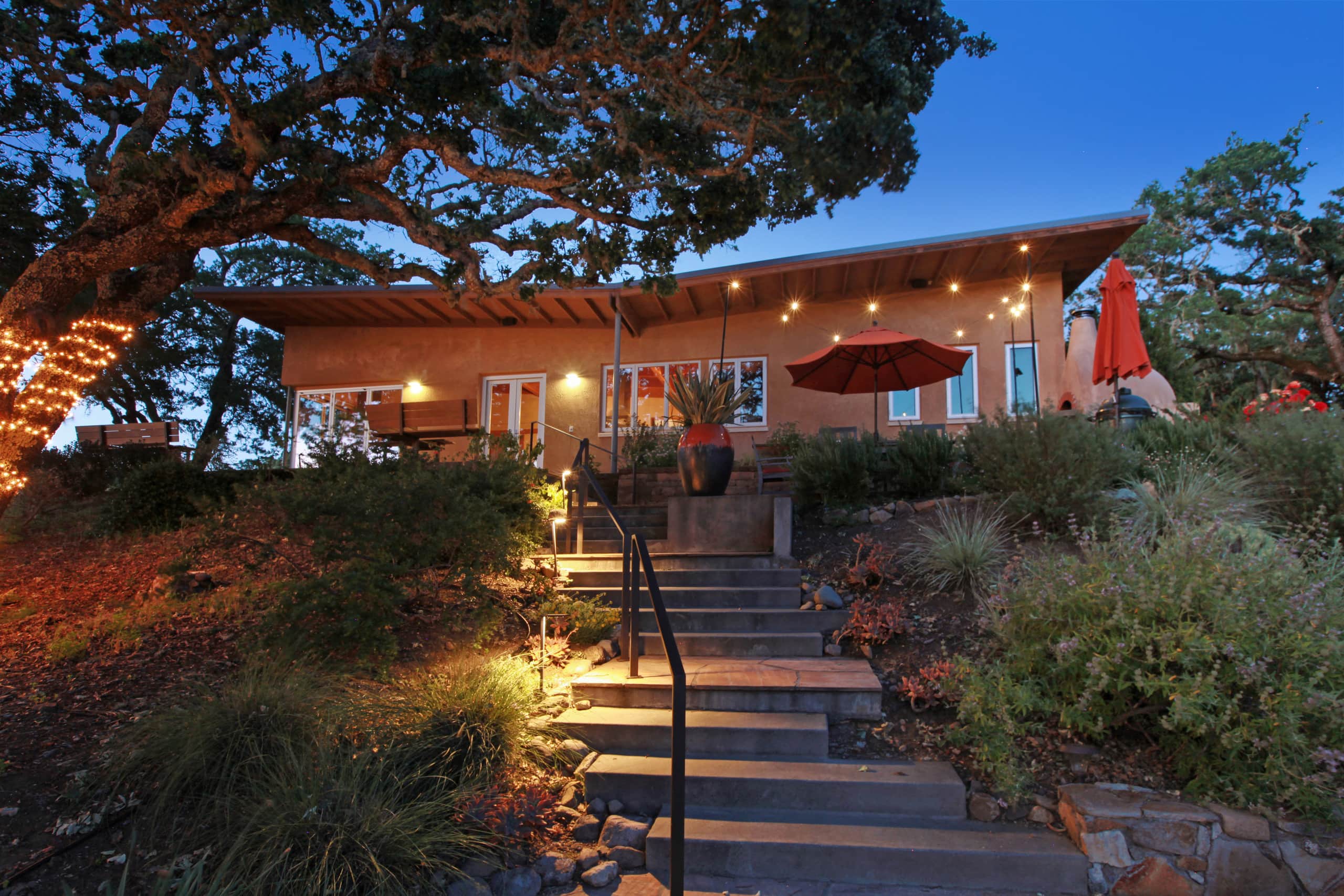Tula Vista Glass-Walled Wine Country Home - Photo 32