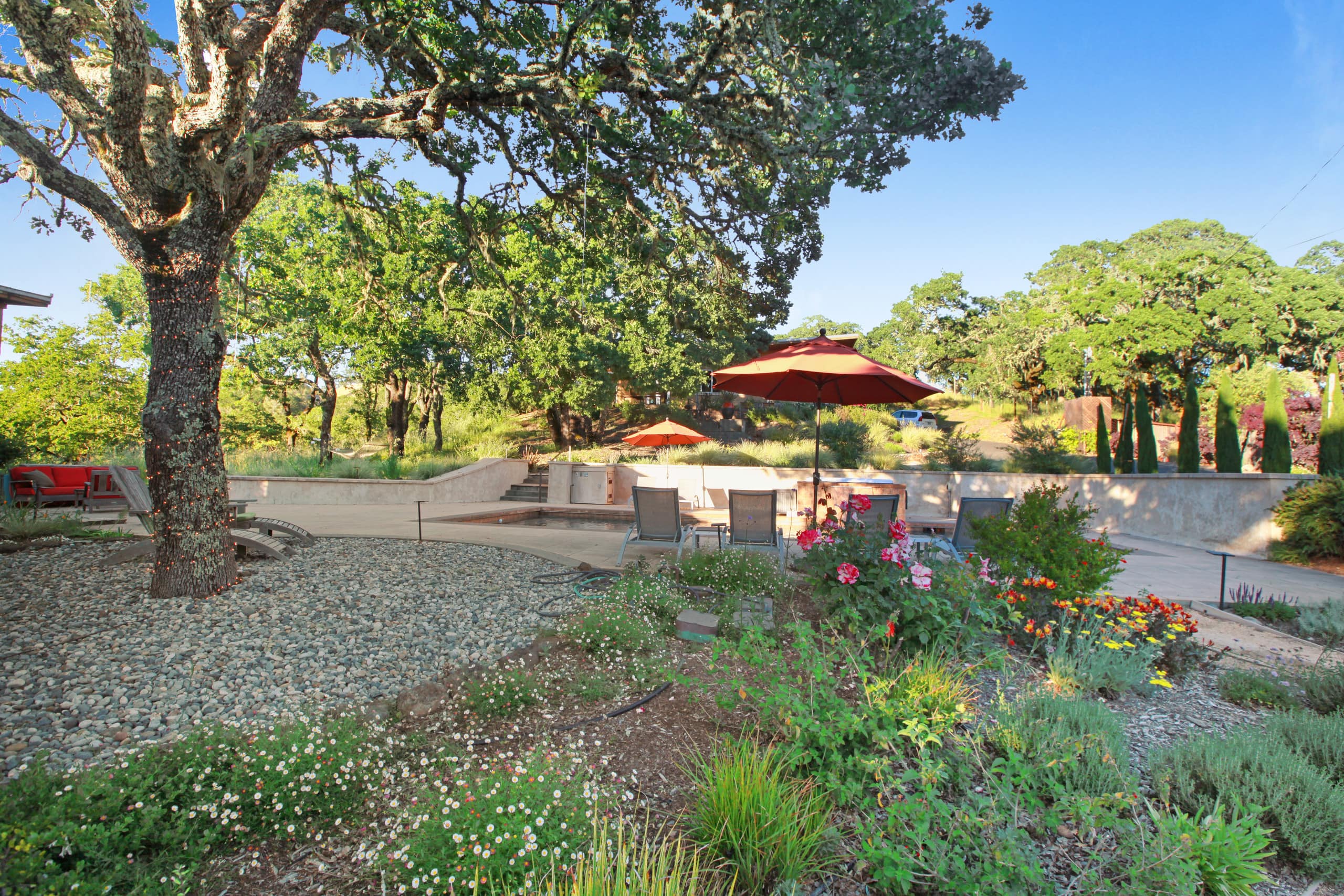 Tula Vista Glass-Walled Wine Country Home - Photo 28