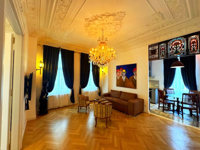 7th Heaven · Vienna · Center· Apartments (Schiele)