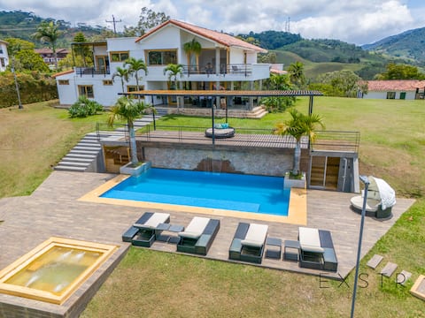 Dream Escape Lago Calima: Pool, Jacuzzi, Chef