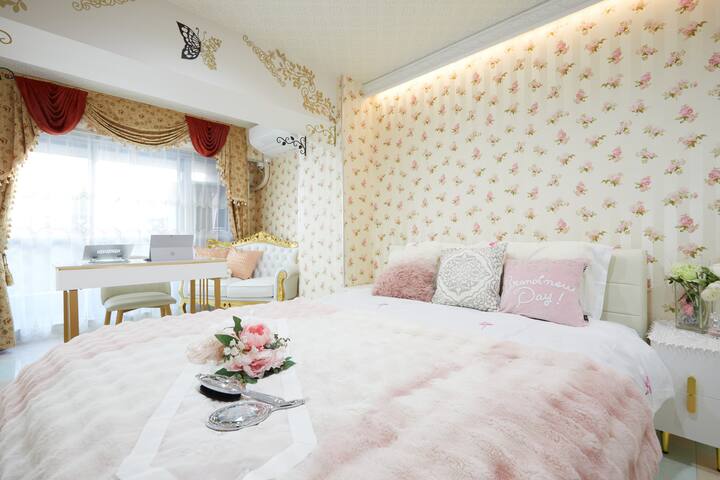 3minsHigashi-Shinjuku3BR2showers gallery image 5