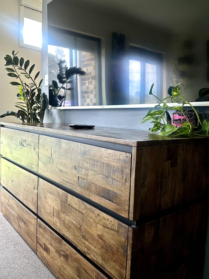 Вашето собствено удобно място с модерно обзавеждане и успокояваща атмосфера