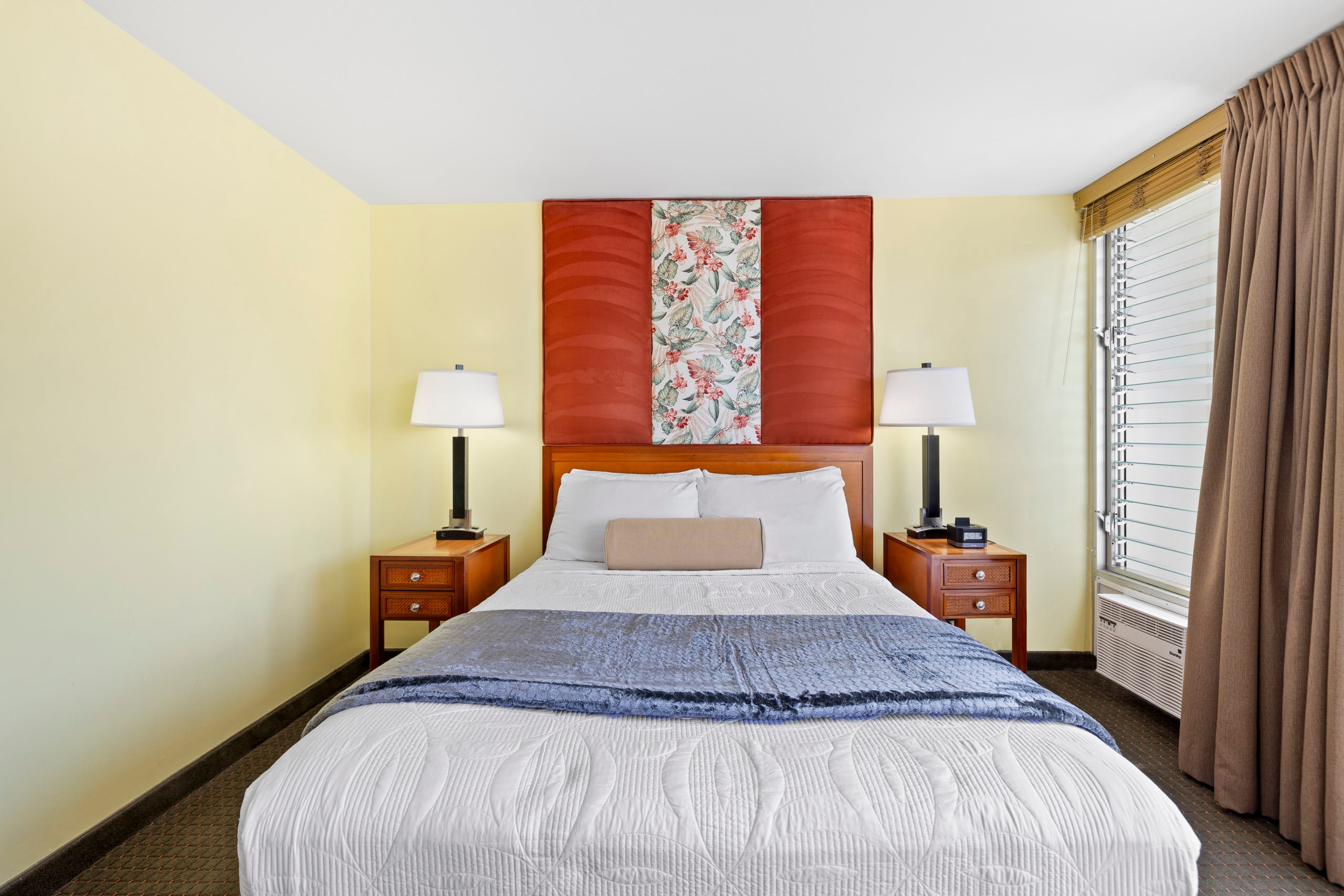 Condo in Honolulu · ★4.6 · 1 bedroom · 1 bed · 1 private bath - Image 19
