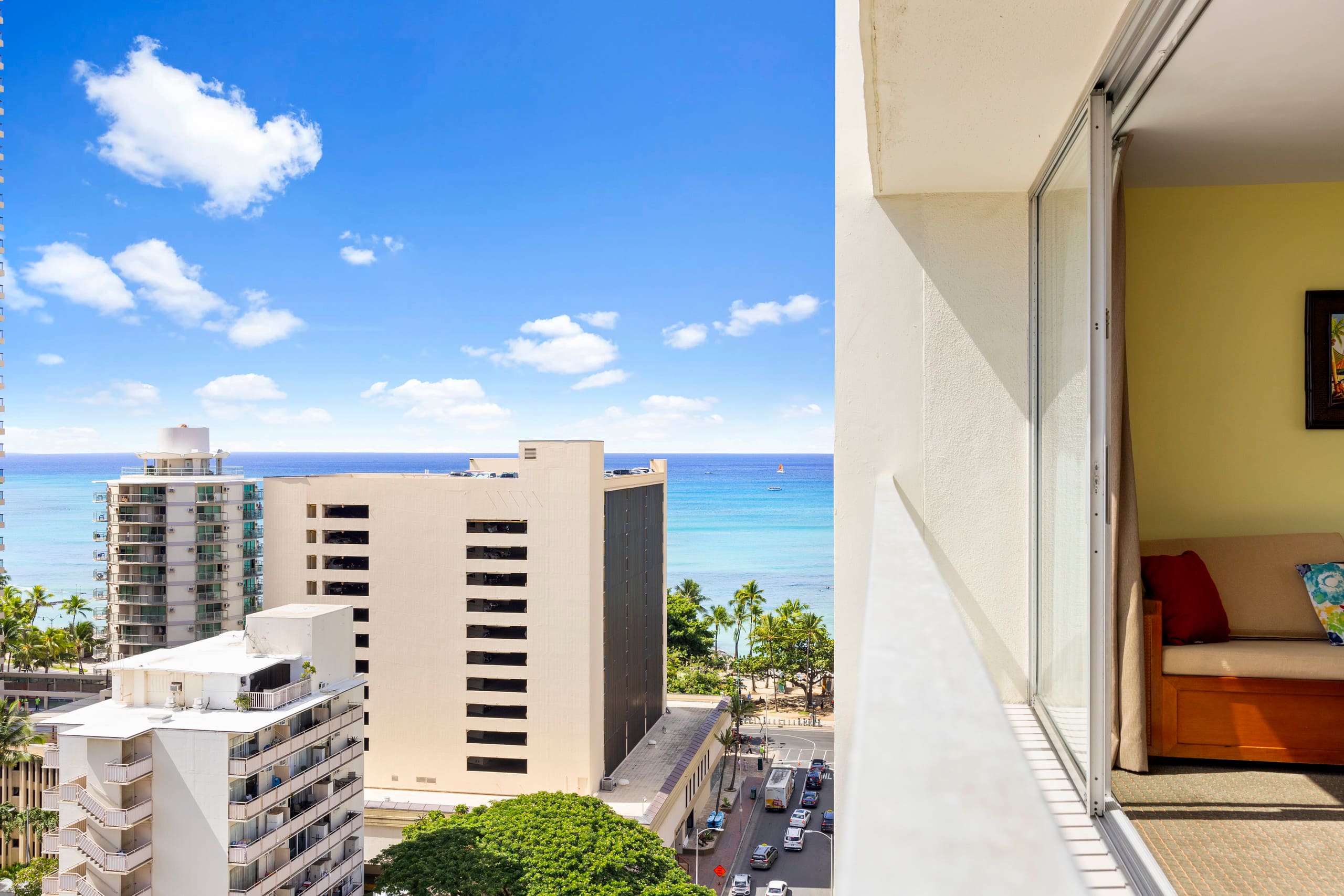 Condo in Honolulu · ★4.6 · 1 bedroom · 1 bed · 1 private bath - Image 31