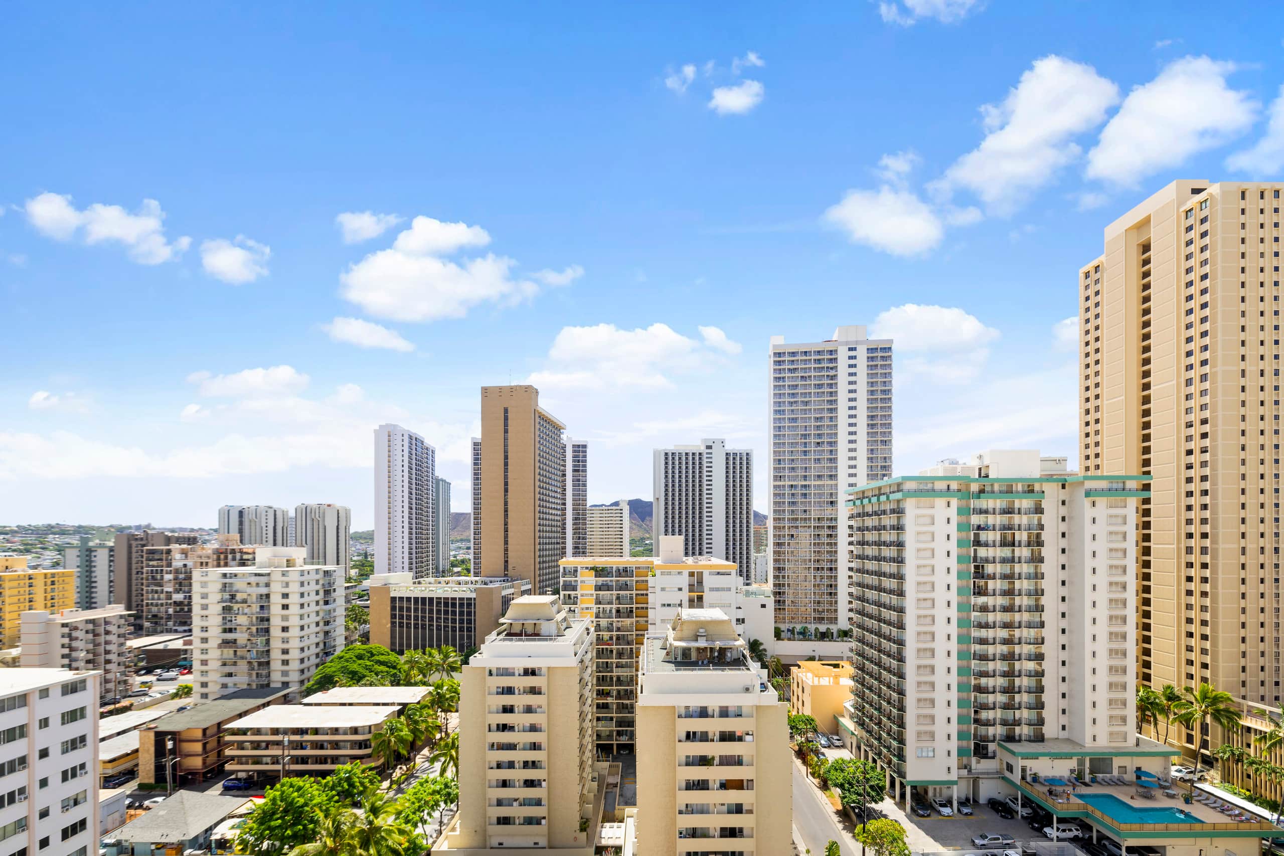 Condo in Honolulu · ★4.6 · 1 bedroom · 1 bed · 1 private bath - Image 36