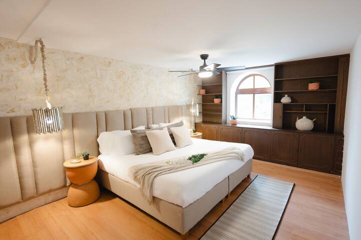 Designer House: Luxury & Style gallery image 2