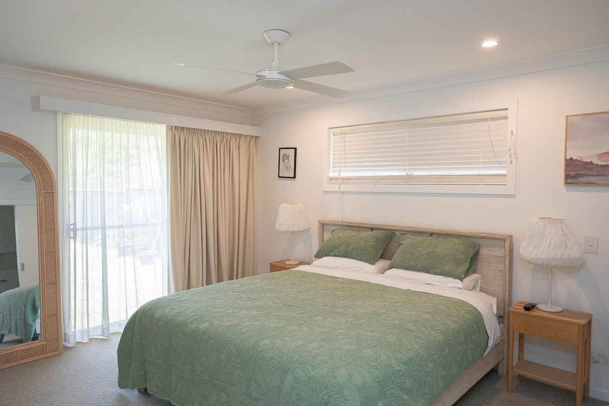 غرفة النوم 1