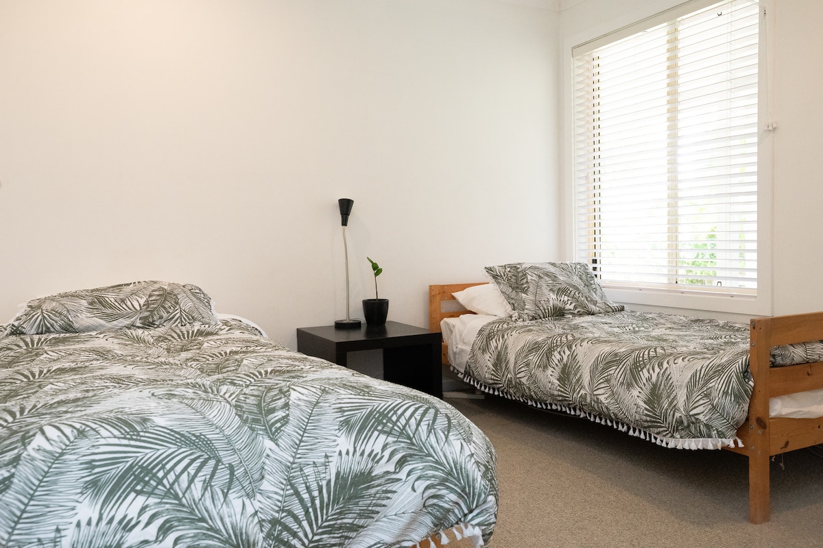 غرفة النوم 2