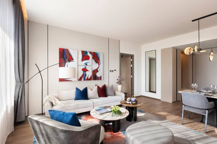 Modern Appt Sathorn/Full service/ Monthly gallery image 2