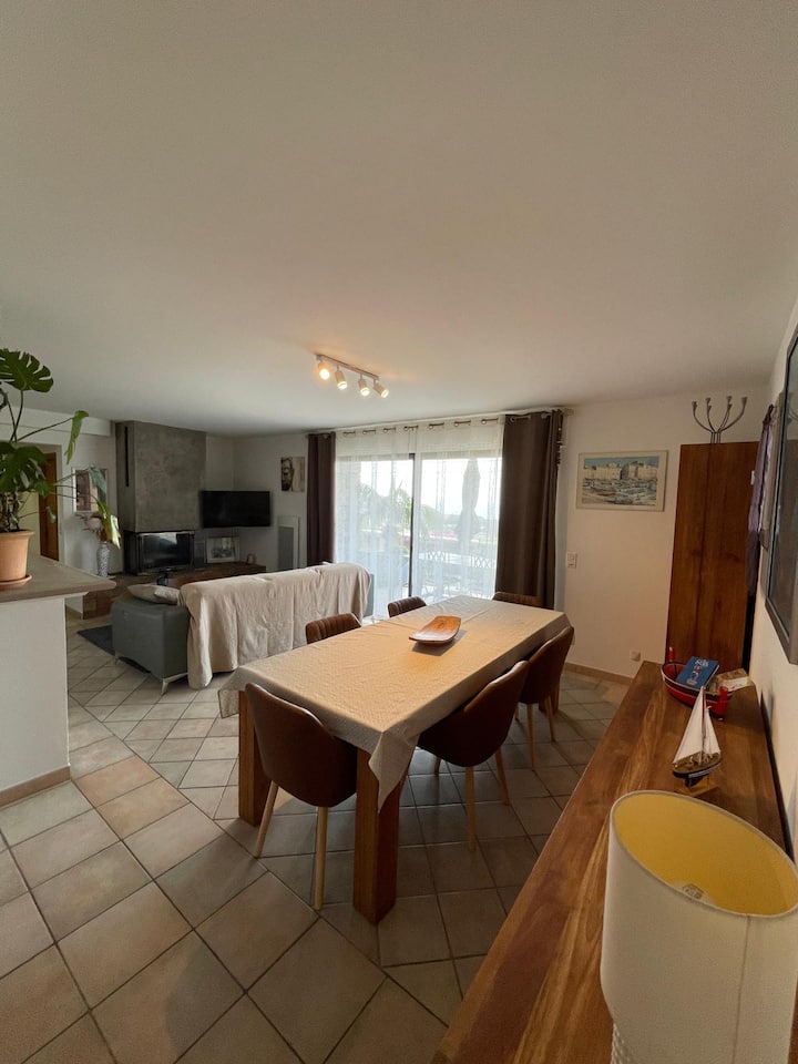 Villa - Vue Mer - 15min à Pied à La Plage St Clair - Le Lavandou