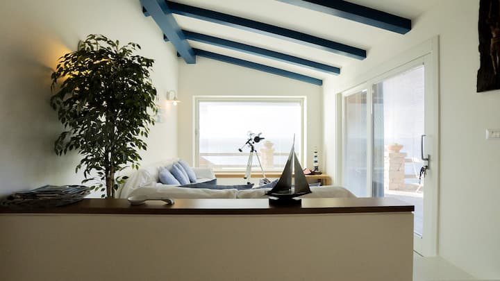 Quiet Mediterranean Villa Above The Sea - Costa Paradiso
