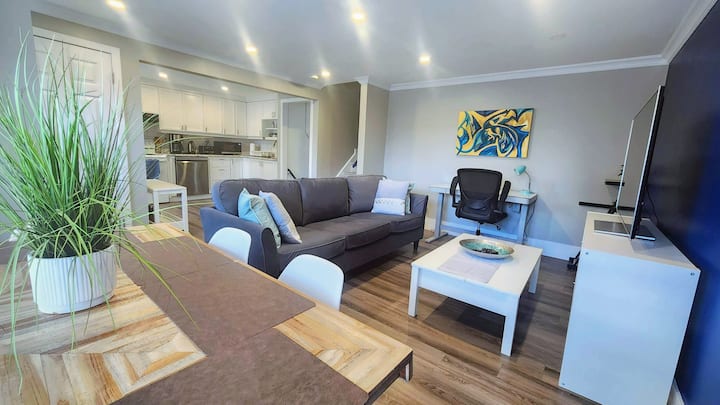 Modern 3br Home Close To Uw | Free Parking, Patio - Waterloo, Canadá