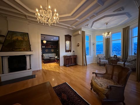 Popular Airbnb listing: Villa Sommerro with amazing views in Tromsø Sentrum Core