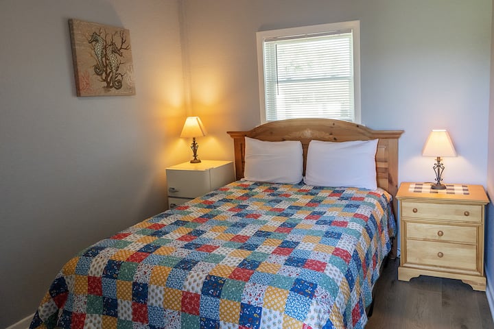 ბონუს საძინებელი/დედოფალი/ტუალეტი