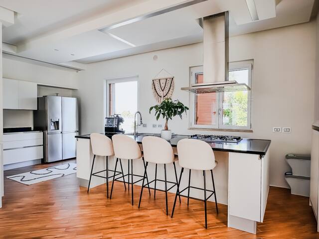 Casa Bianca – Pool Luxury Villa gallery image 3