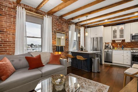 Tugboat Vista | 2 Bedroom | Downtown Portsmouth