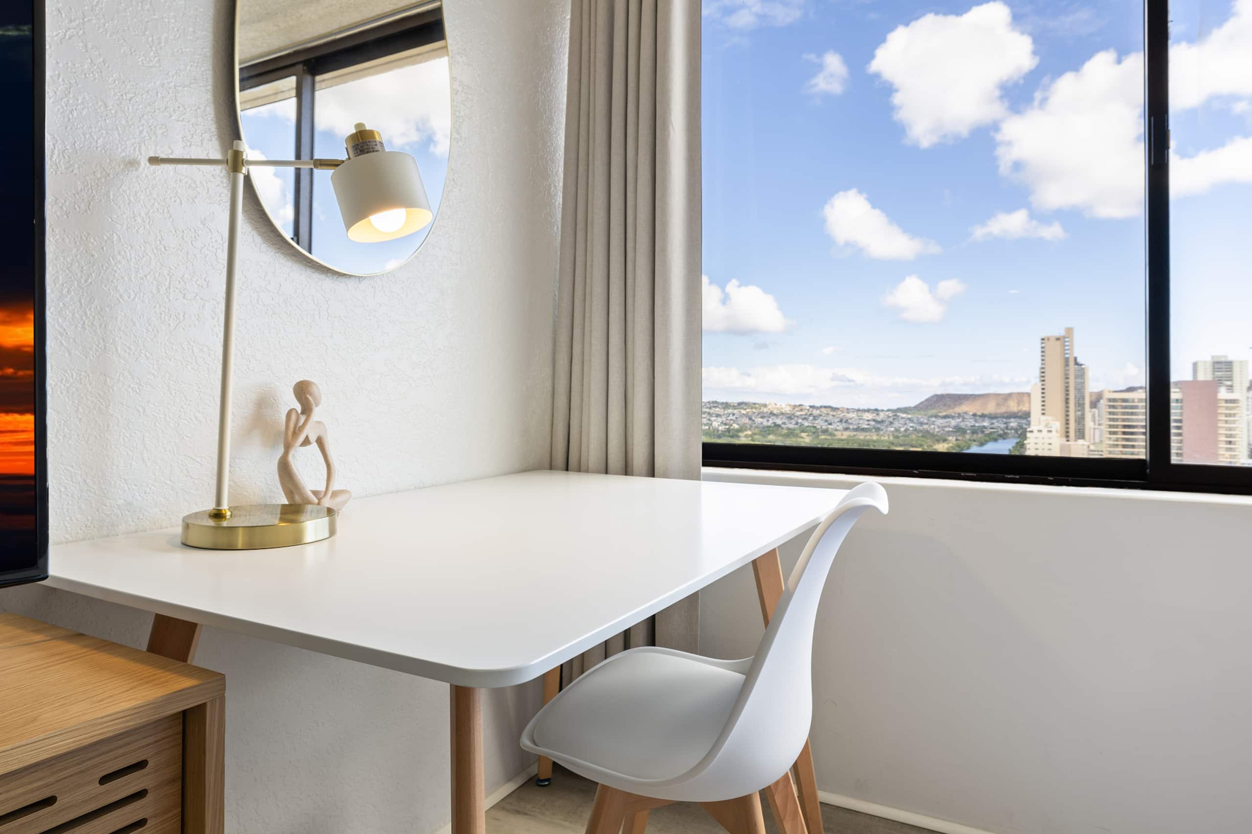 Modern Waikiki Oasis w/ Ocean View - Image 3