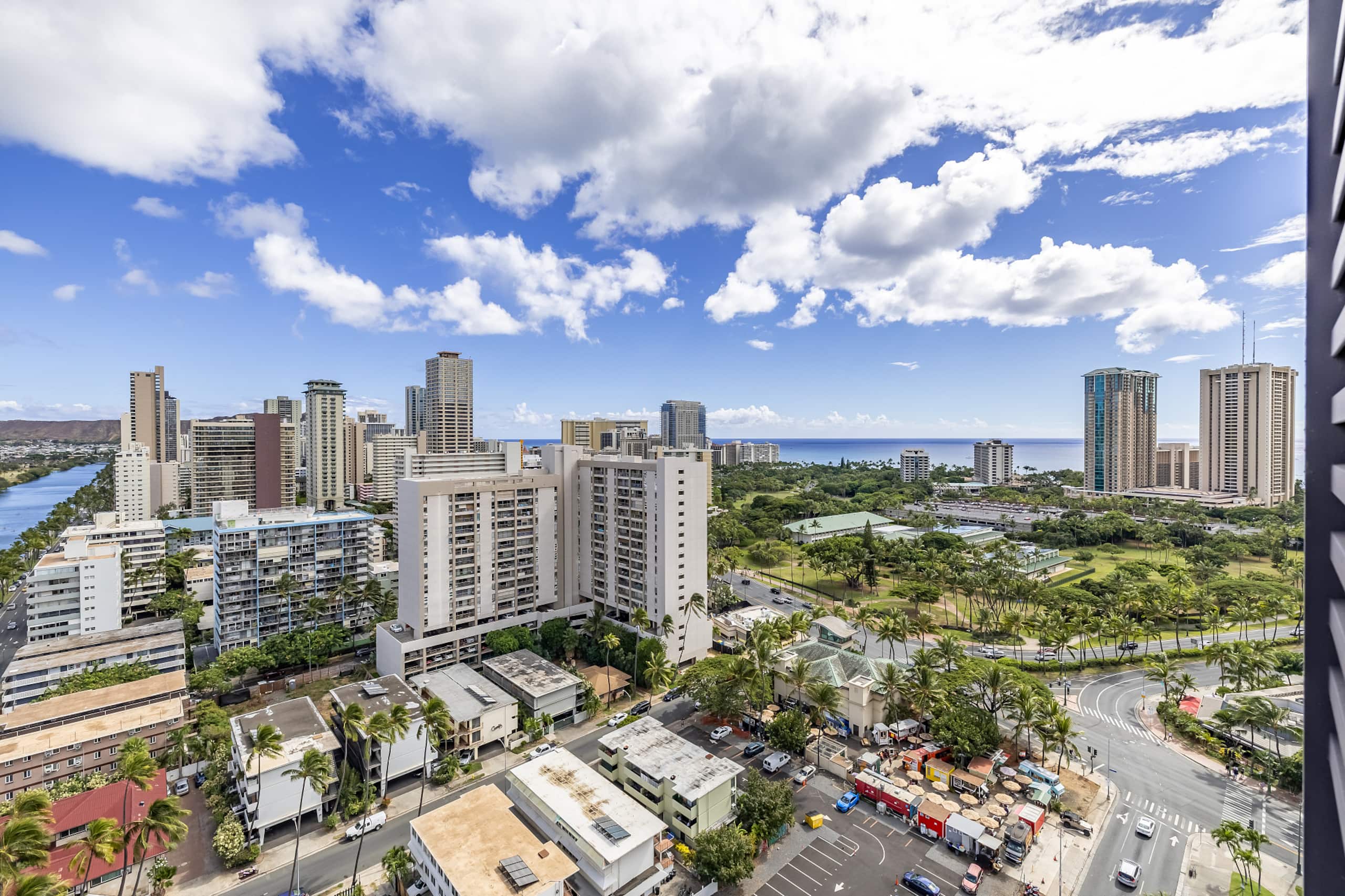 Modern Waikiki Oasis w/ Ocean View - Image 27