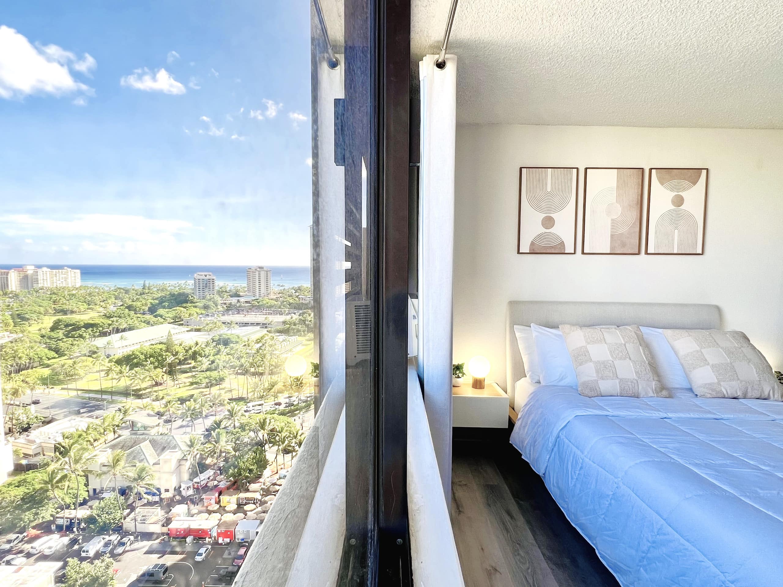 Modern Waikiki Oasis w/ Ocean View - Image 5