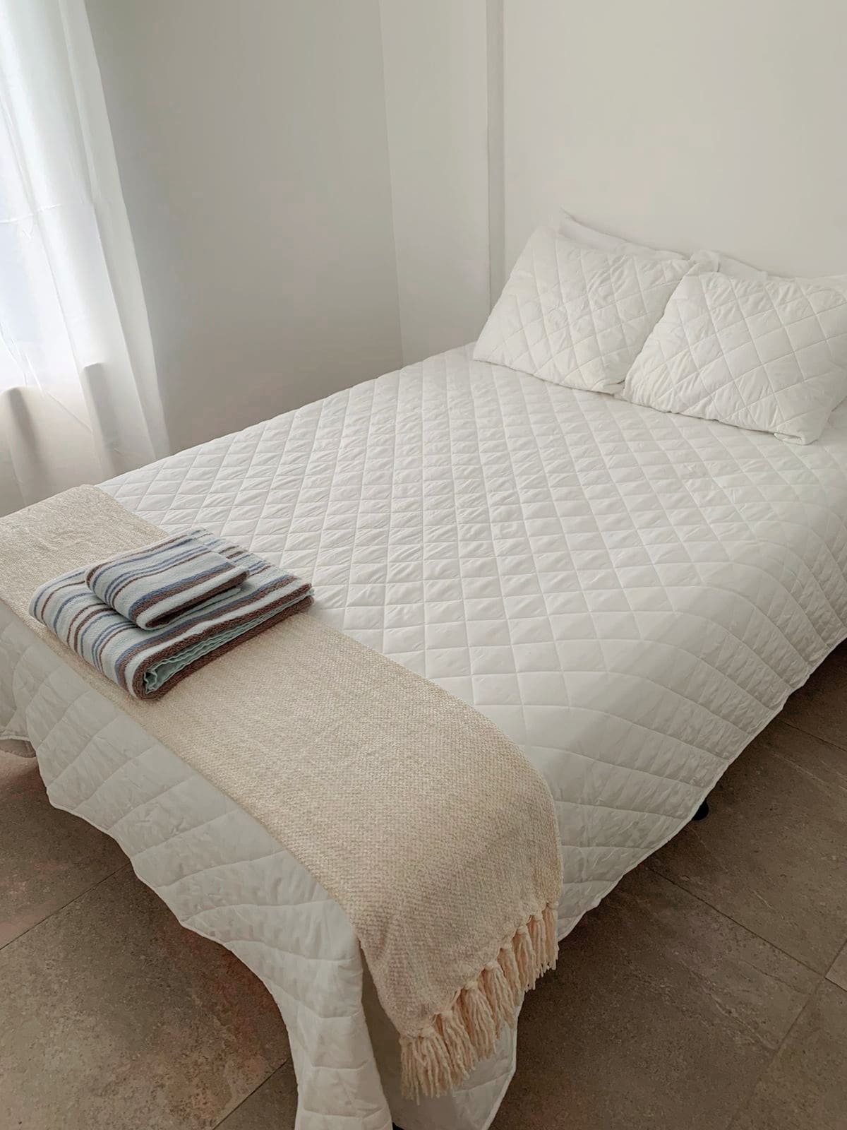 غرفة النوم 2