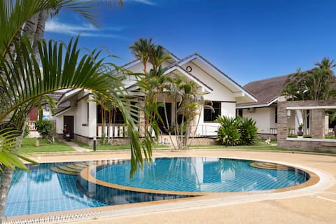 3 bedroom villa at Safir Village, Ban Phe, Rayong