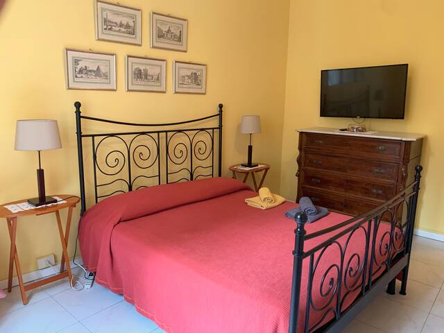 Rocco’s Home at the Colosseum gallery image 3