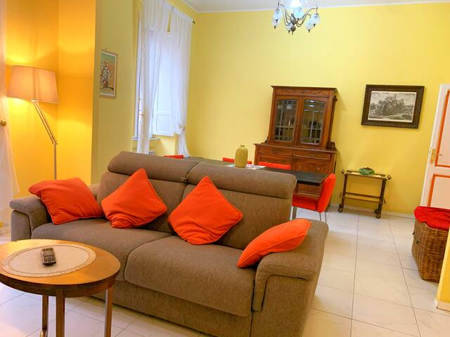 Rocco’s Home at the Colosseum gallery image 2