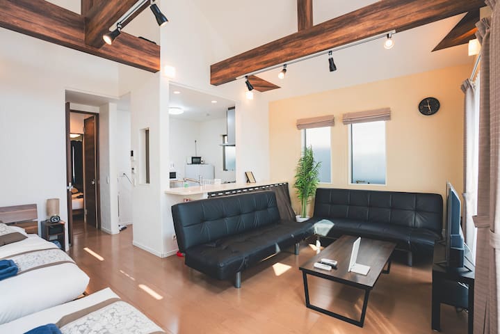 新築/家族旅行・グループ旅行/シャワー・トイレ３つ/駅徒歩５分/浅草まで11分