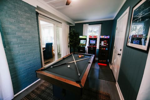 Cozy 5 BR near Parris Island - Game Room, Fire Pit