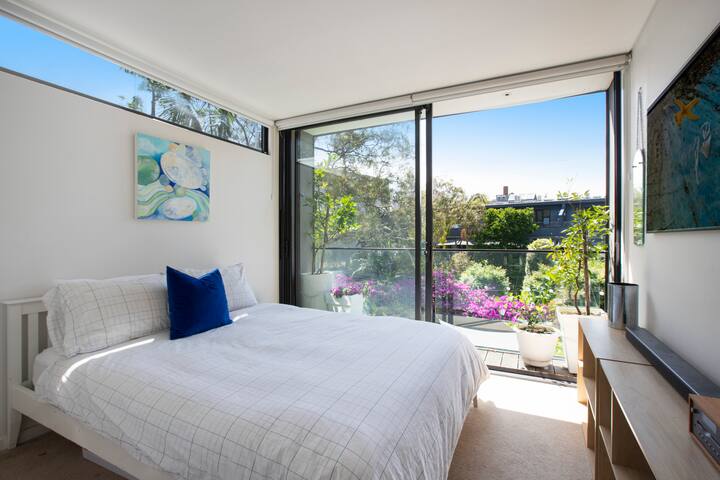 Stunning Home in the Heart of Surry Hills gallery image 4
