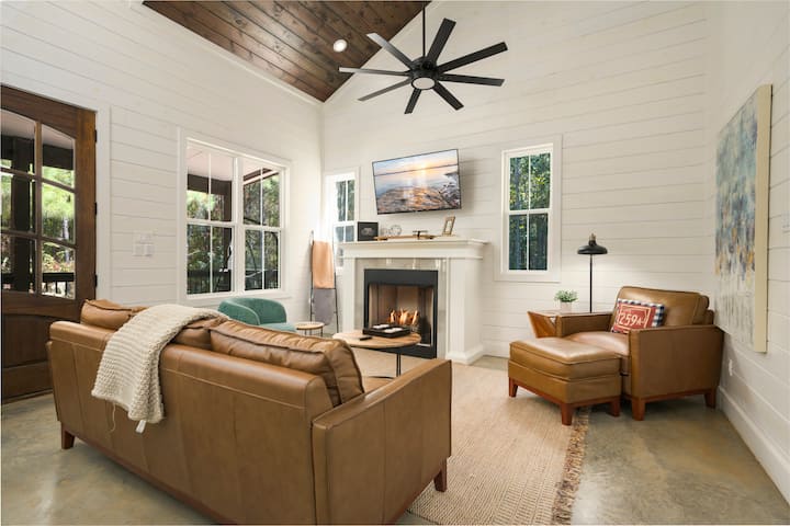 Summer Vibes At Hideaway Pines - Hochatown, OK