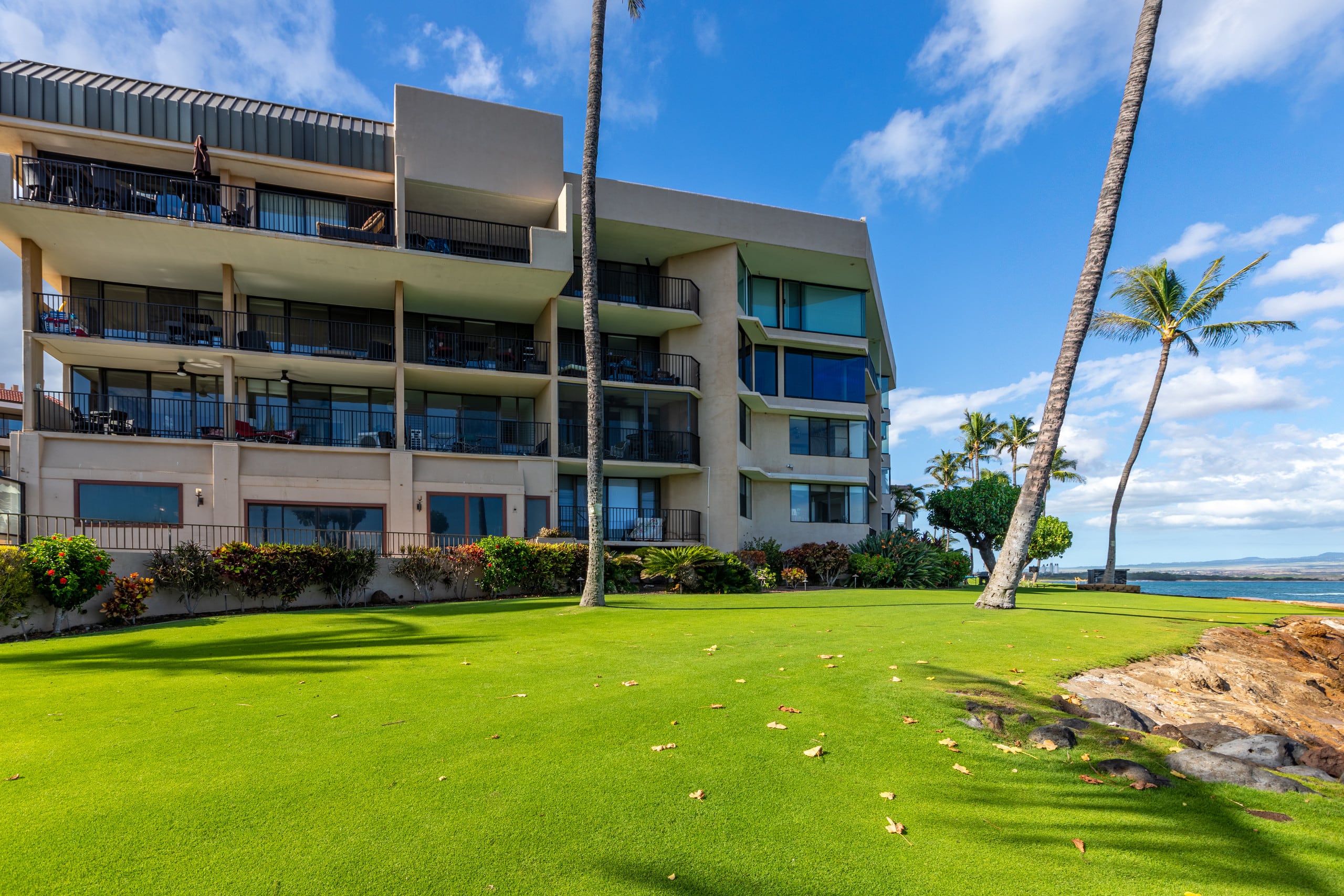 Condo in Wailuku · ★4.86 · 3 bedrooms · 3 beds · 2 baths - Image 34