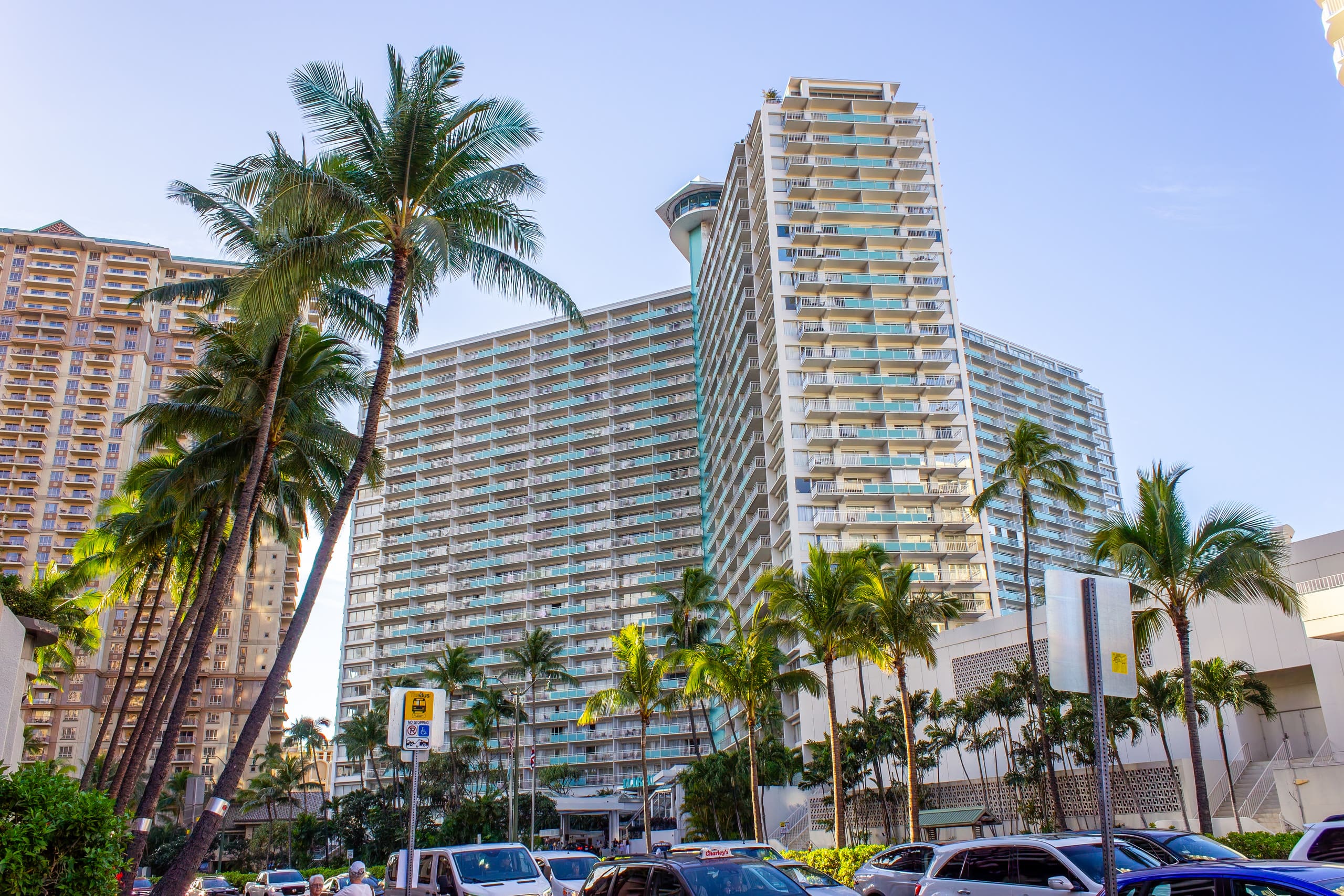 Condo in Honolulu · ★4.95 · 1 bedroom · 2 beds · 1 private bath - Image 42