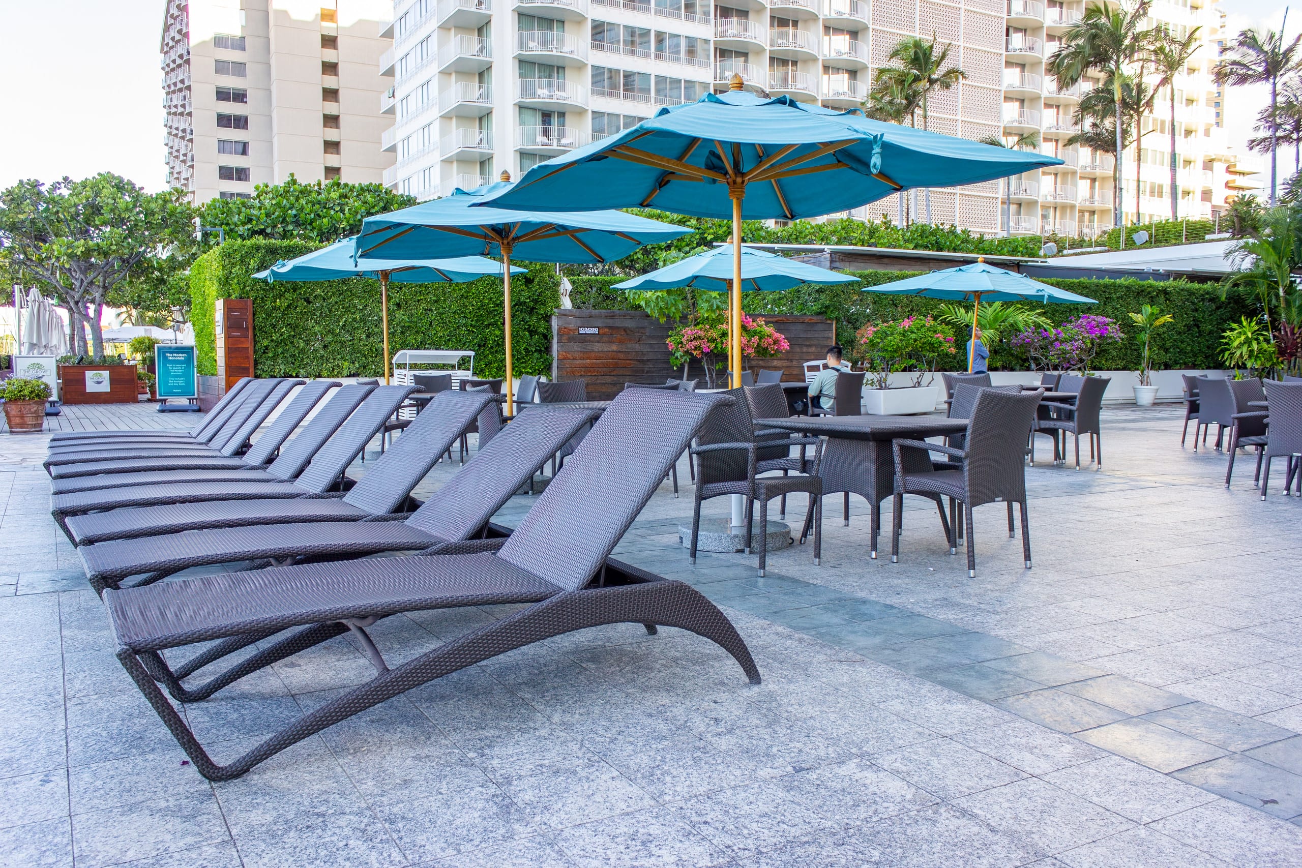 Condo in Honolulu · ★4.95 · 1 bedroom · 2 beds · 1 private bath - Image 37