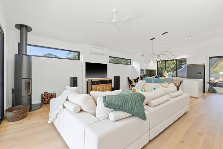 Bella Vita – Warburton Views with Sauna gallery image 2