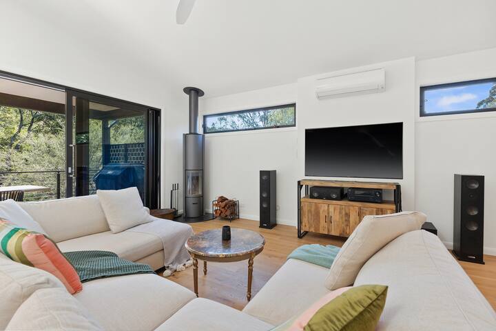 Bella Vita – Warburton Views with Sauna gallery image 3