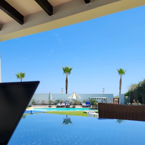 Cabo Negro Water front 2nd floor / Yasmina 2
