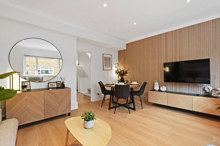 NEW Listing! 2 Bed Apartment South Kensington gallery image 2