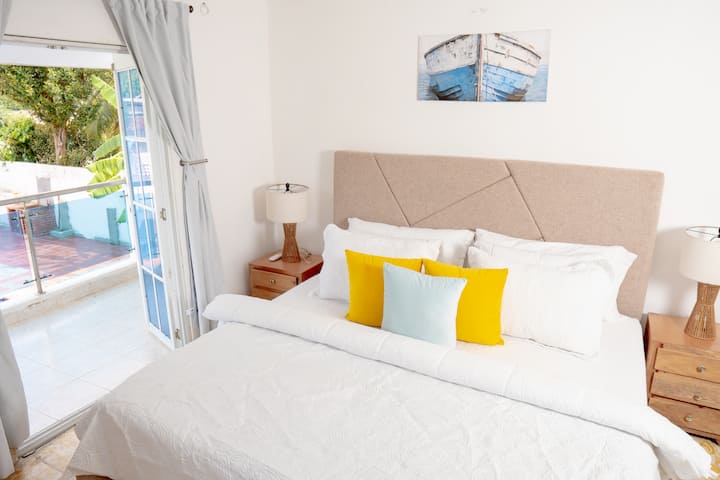 Bračni krevet (180x200) u spavaćoj sobi br. 2 s klima-uređajem