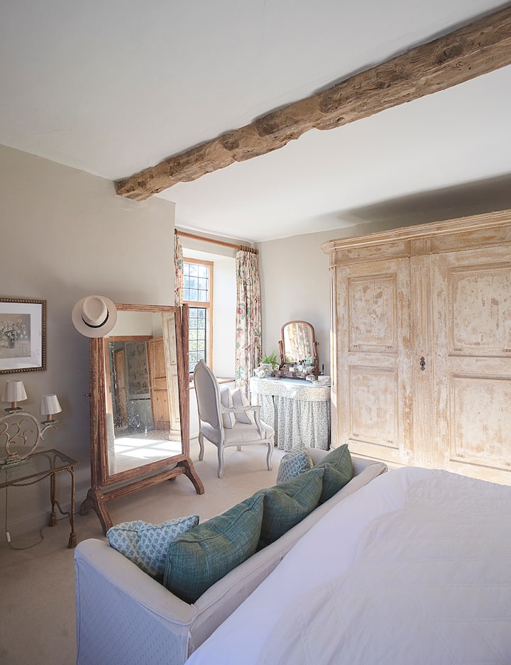 საძინებელი 1