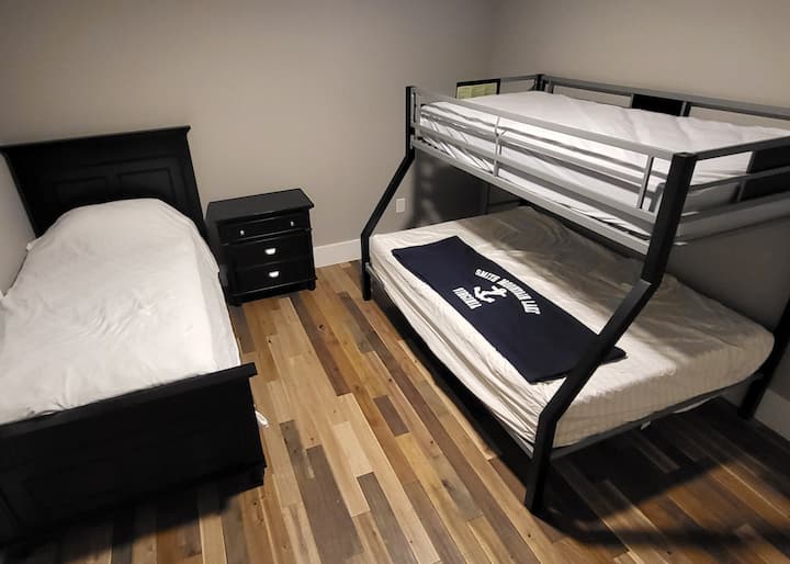 საძინებელი 3