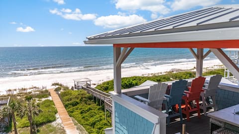 Exclusive beachfront w/POOL and elevator North CSB