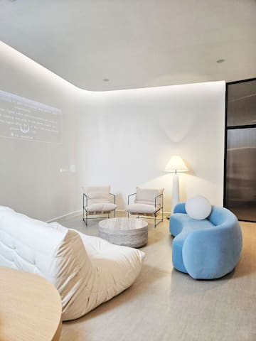 Stylish house : 5mins to Yaowarat & MRT Watmangkon