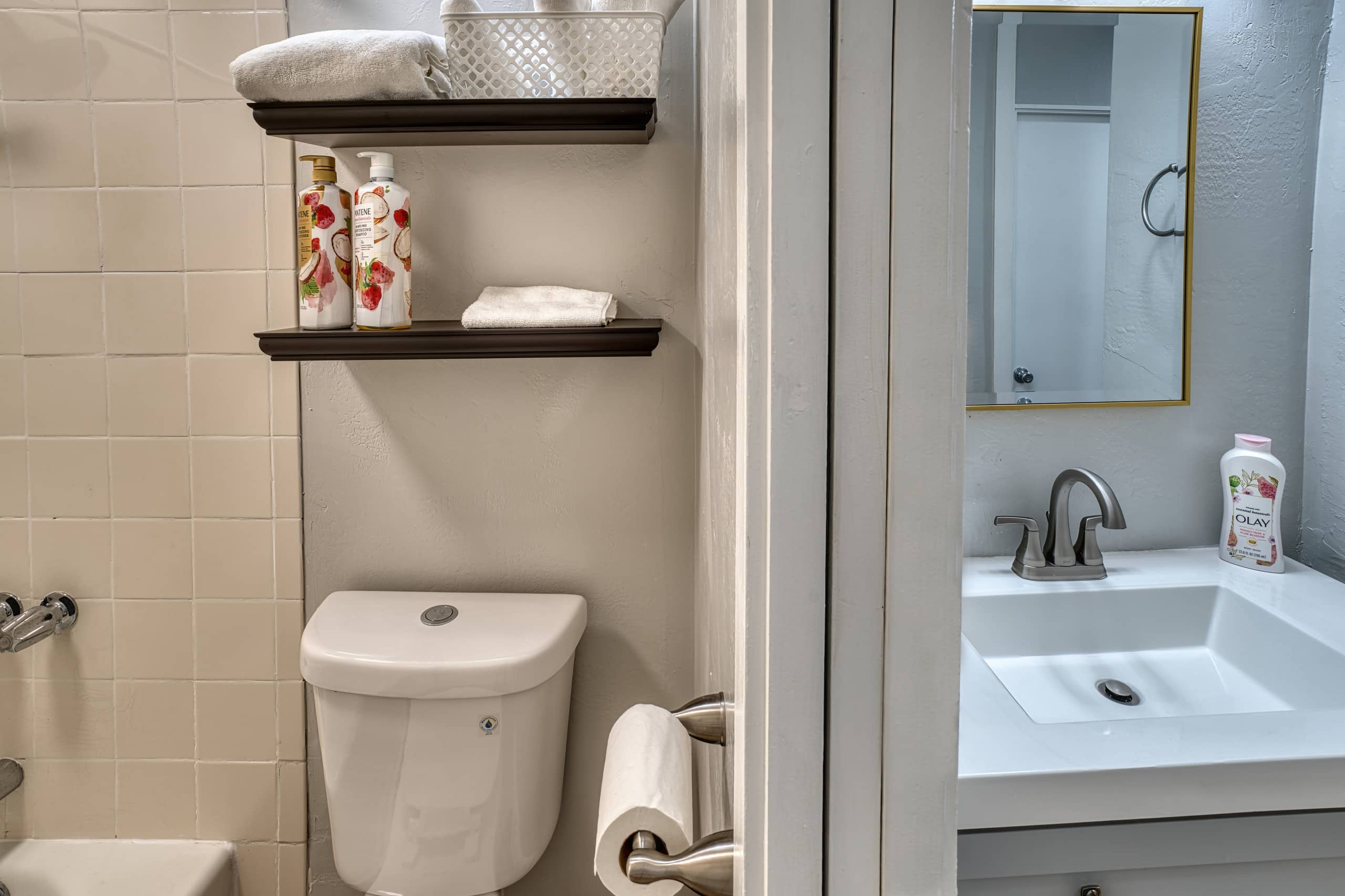 Condo in Kailua-Kona · ★5.0 · 1 bedroom · 2 beds · 1 bath - Image 16