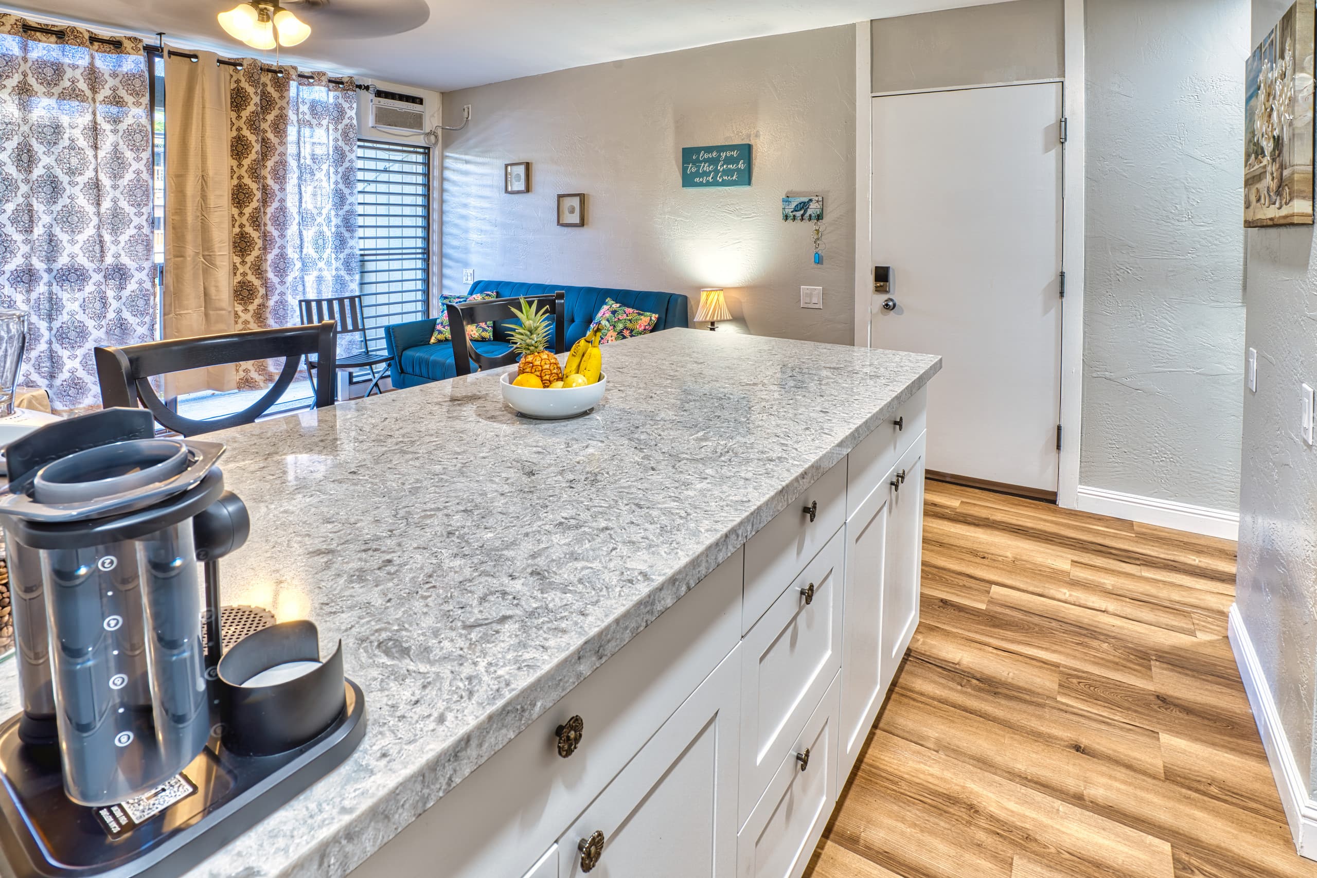 Condo in Kailua-Kona · ★5.0 · 1 bedroom · 2 beds · 1 bath - Image 2