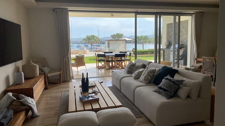 Vista Coral Oceanfront Condo 3 Beds 3.5 Bathrooms - La Paz, Mexico