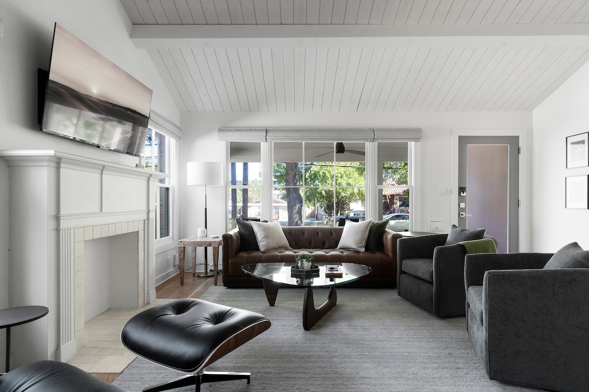 Kinney Cottage - Zilker Comfort - {NEW!}
