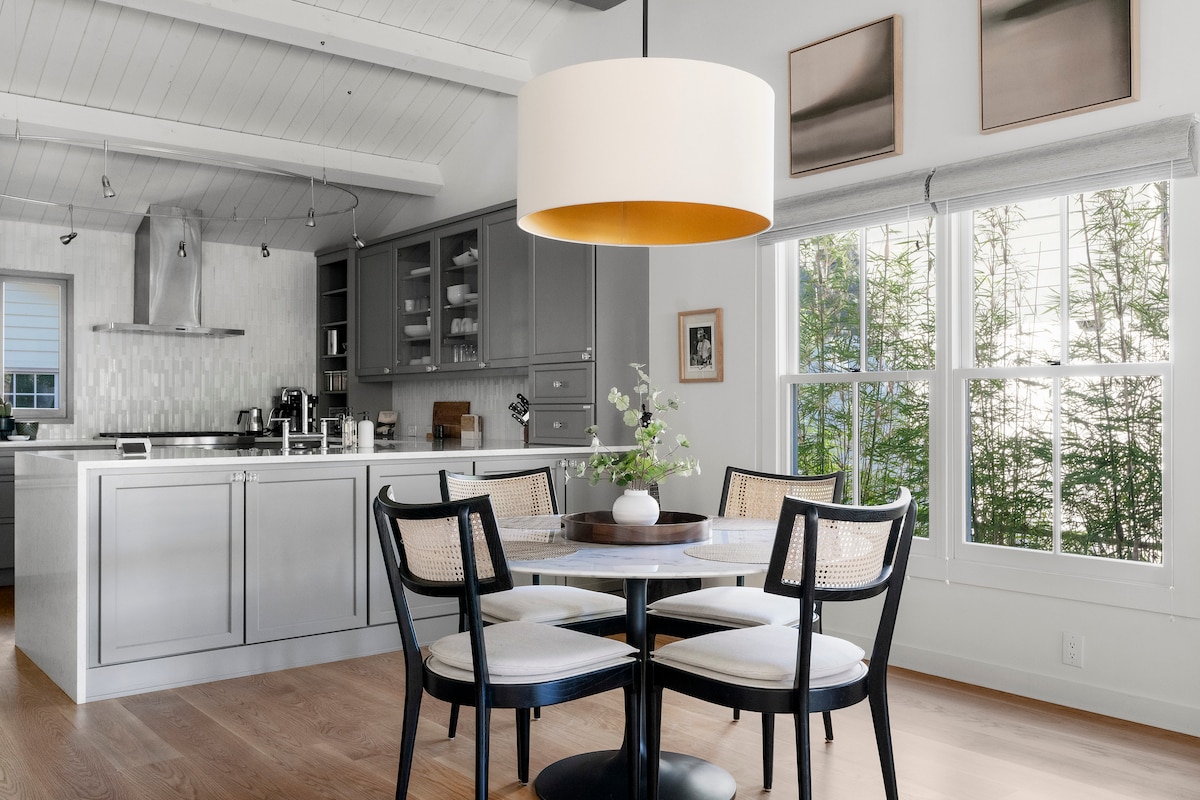 Kinney Cottage - Zilker Comfort - {NEW!}