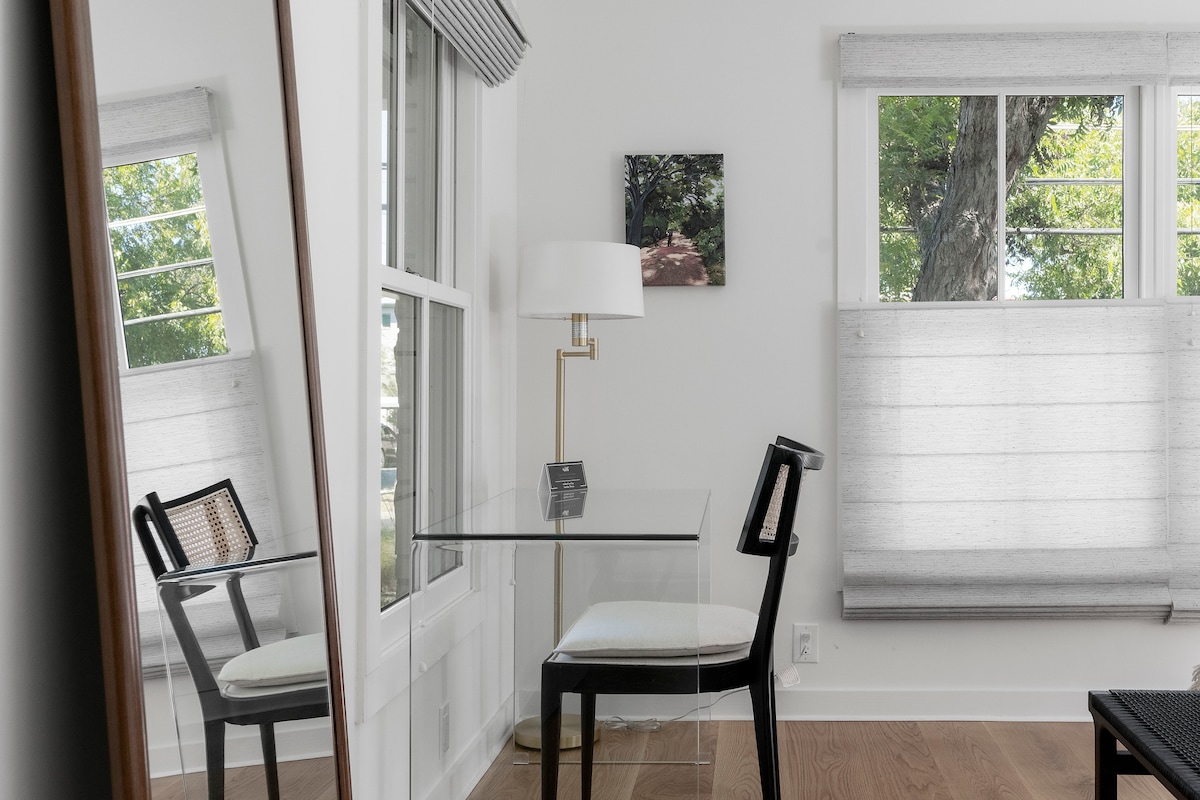 Kinney Cottage - Zilker Comfort - {NEW!}