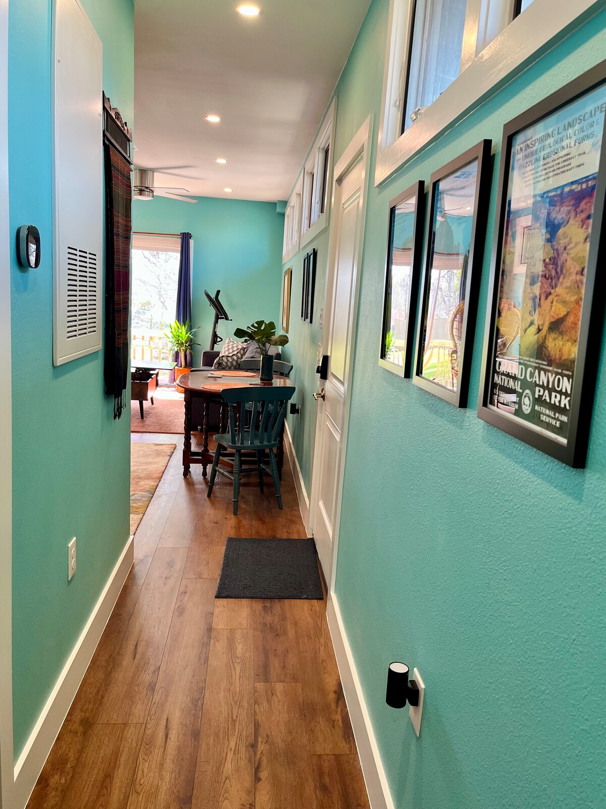 The Darwin: Quiet, Unique Austin MCM Apartment